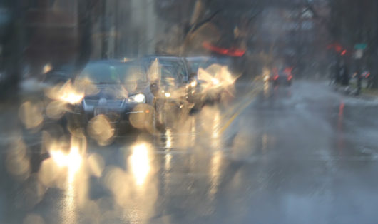 Simple Tips That Can Keep You Safe When Driving in Inclement Weather 