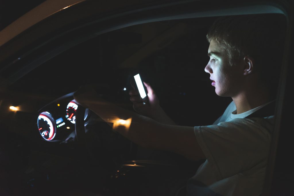 Learn About the Three Specific Types of Distracted Driving 